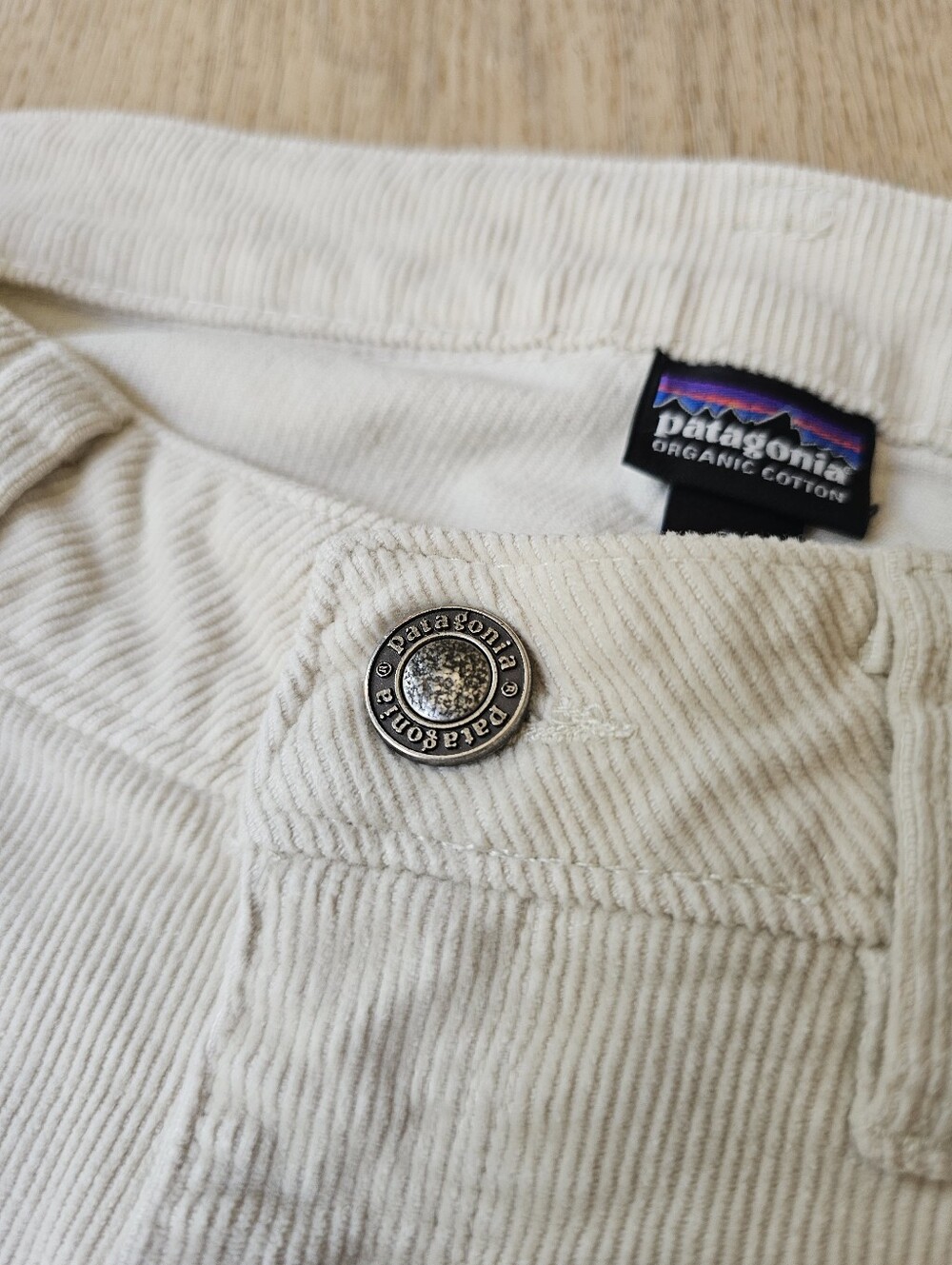 Patagonia Women's Fitted Organic Cotton Corduroy Pants (55055) natural - size 30 - Picture 7 of 12